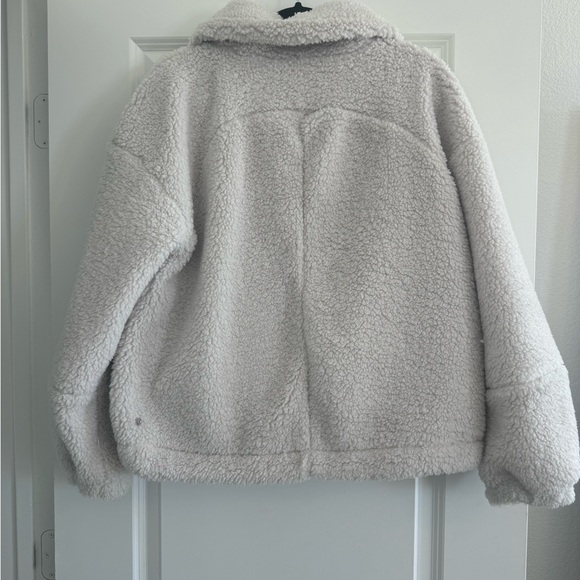 Lululemon cinchable fleece - Picture 2 of 3